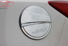 Ốp nắp xăng inox  Mazda 3 2015
