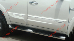 Ốp Hông 4 Cửa pajero Sport  