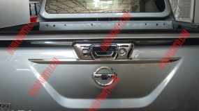 Ốp tay cốp sau Navara Np300