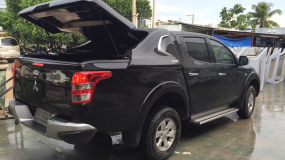 Nắp thùng thấp xe Mitsubishi Triton 2016